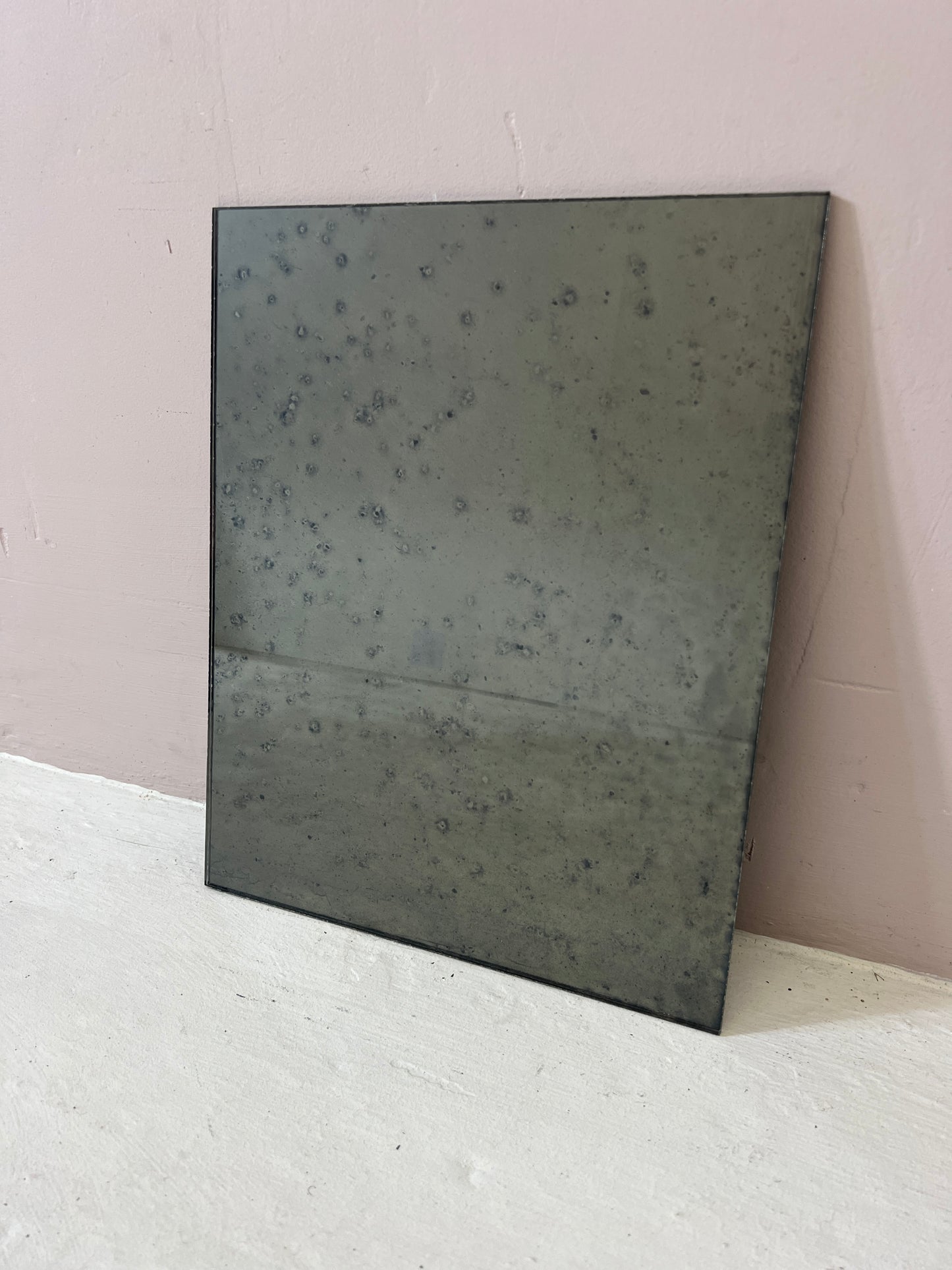Grey Tint - Medium Mottle