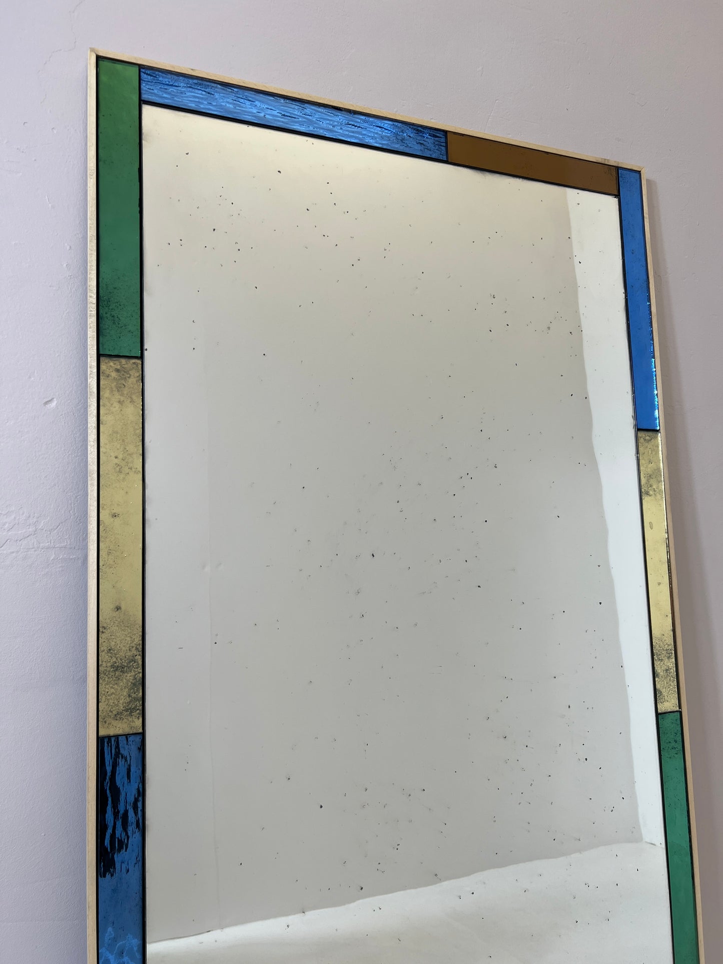 Coloured Water Glass border with wobble glass centre - 1230 x 613mm