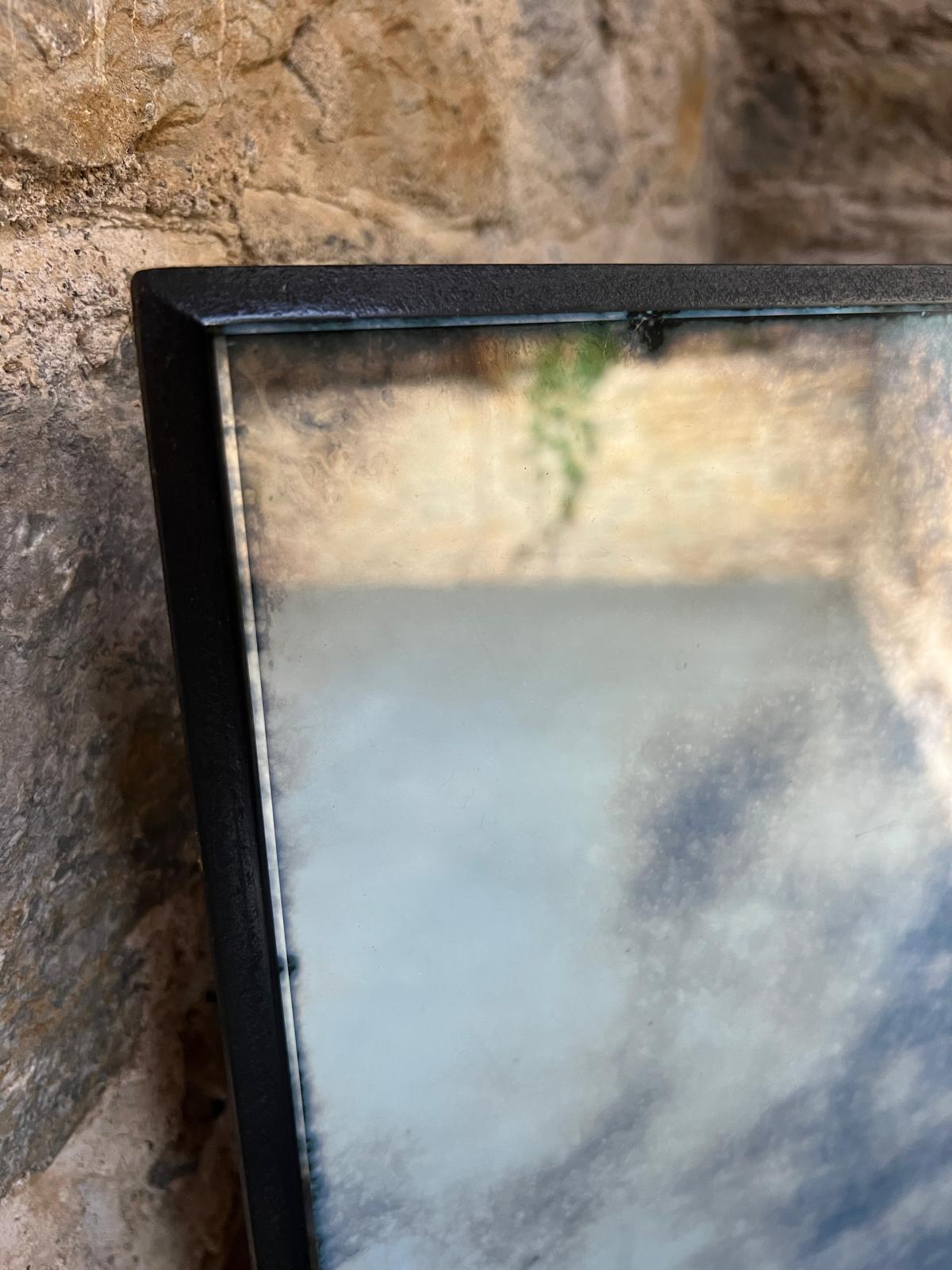 Clouded borderless antiqued mirror - 91 x 127cm