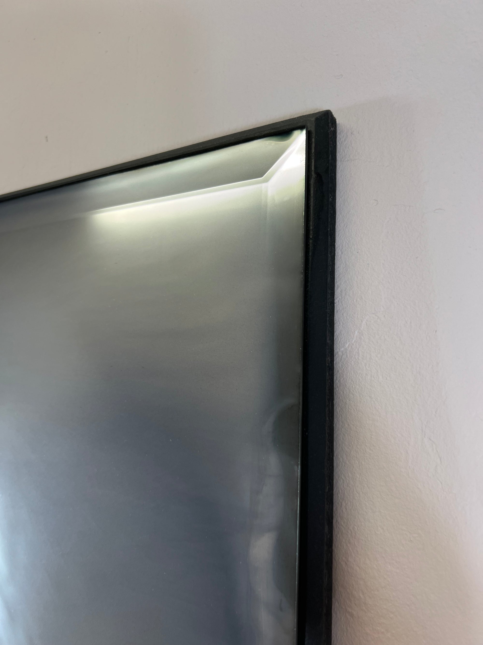 Bevelled Smoked Single-Panel - 2005 x 505mm