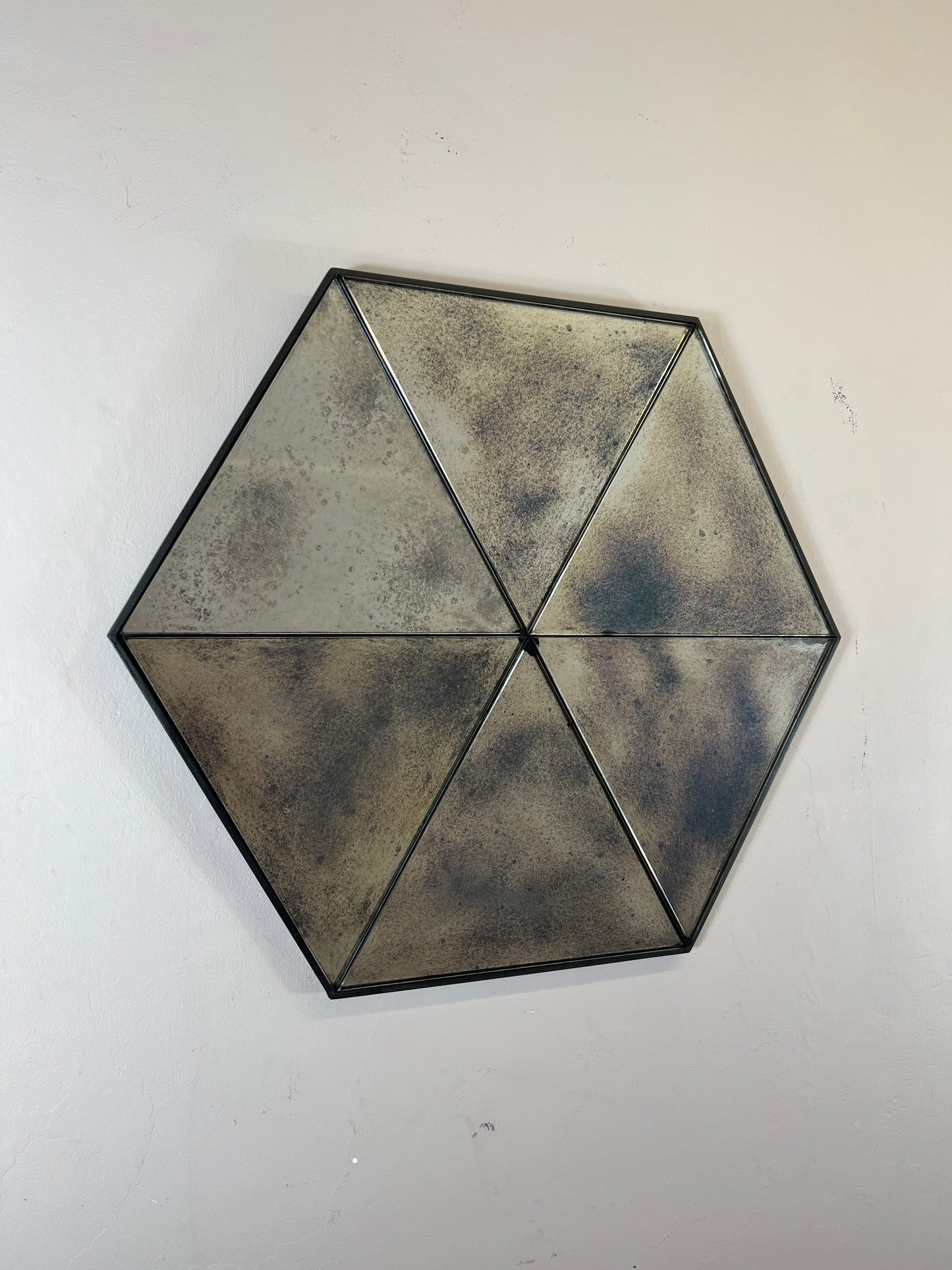 Heavy Mottle hexagon antiqued mirror (small damage) - 763 x 665mm
