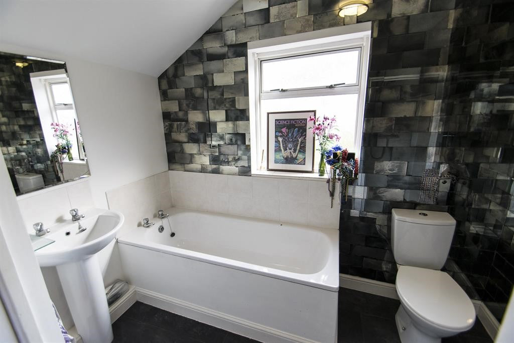 Seconds - Clean Cut Metro Tiles