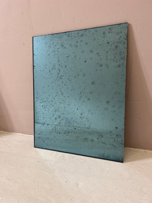 Blue Tint - Medium Mottle