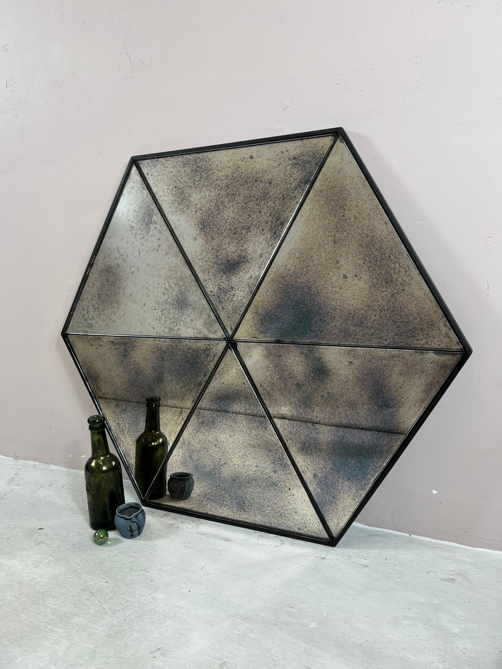 Heavy Mottle hexagon antiqued mirror - 763 x 665mm