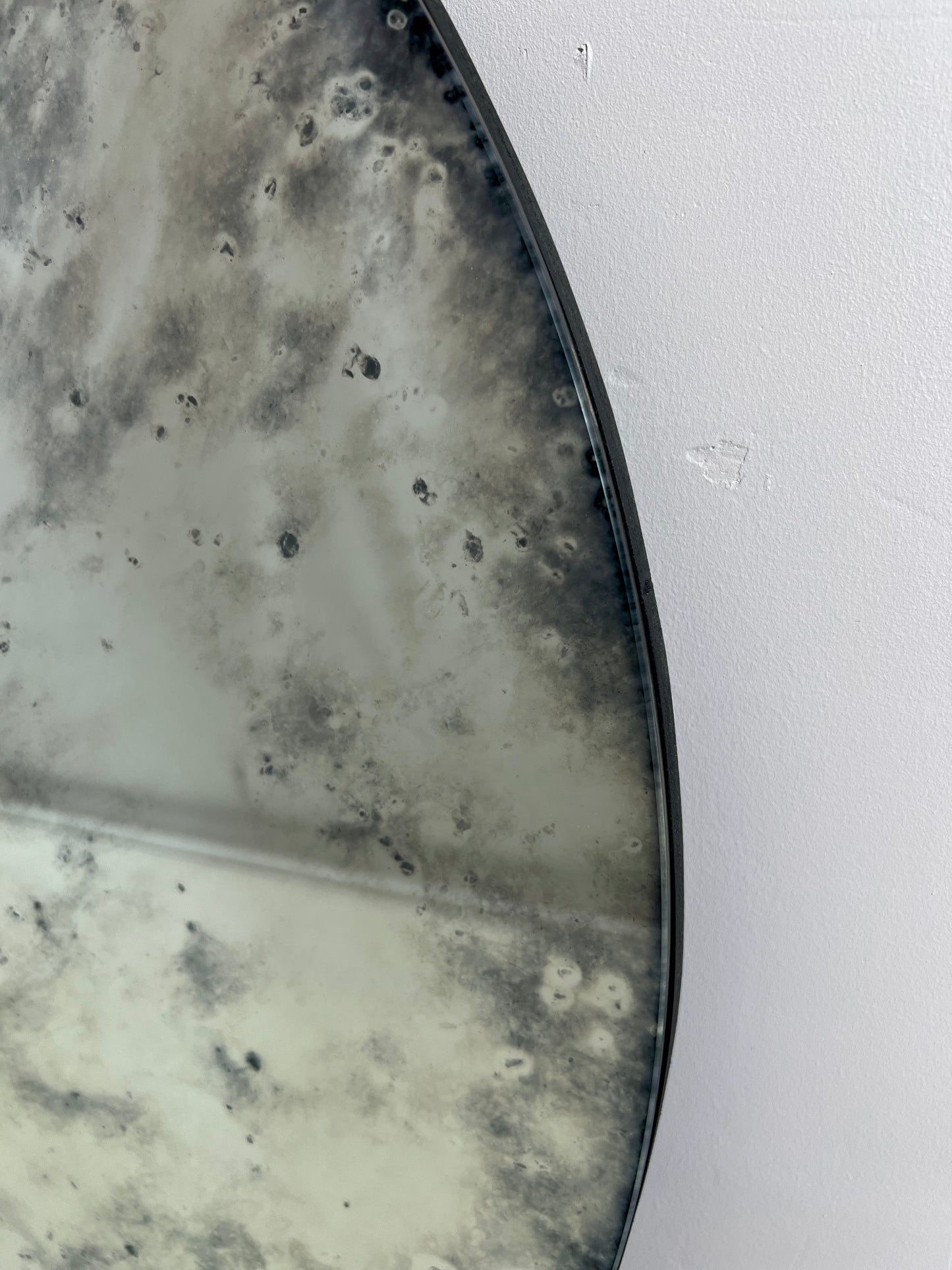 Medium Vintage Circle - 790mm Diameter